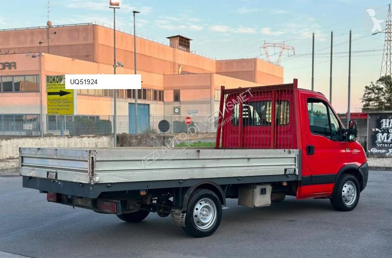Veicolo commerciale Iveco Dailly cassone fisso
