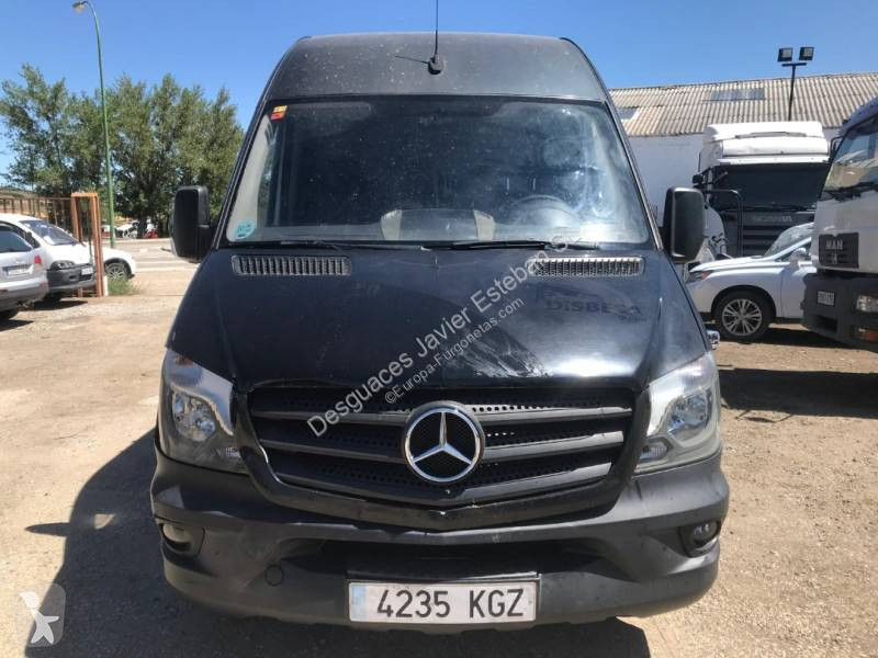Furgoneta Mercedes