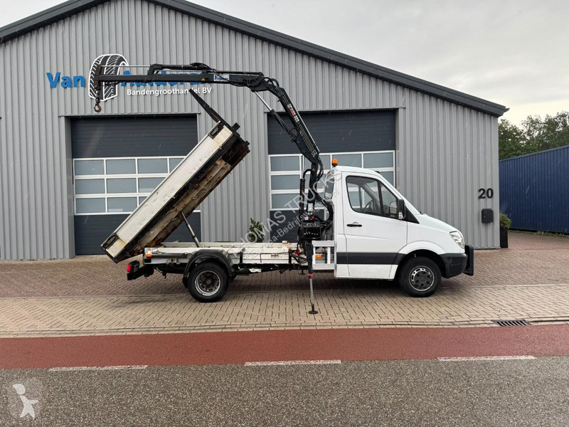 Mercedes  513 CDI, Crane Hiab 022-2 kipper van