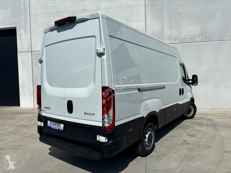 Furgoneta Iveco 35S18HA8 | Leasing