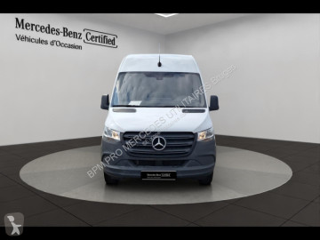Fourgon Mercedes