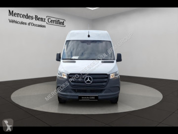 Fourgon Mercedes
