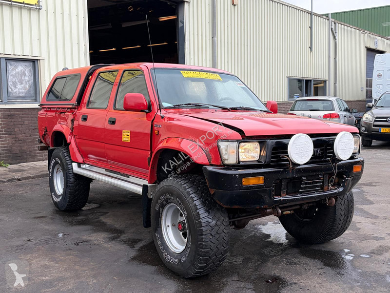 Toyota 4x4 4DW - 5 Seats - Manual Gearbox - 2.4...