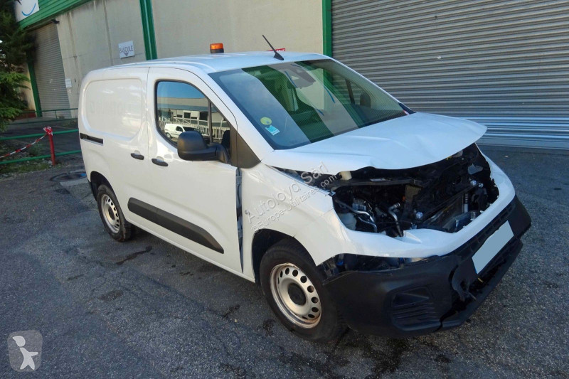 Véhicule utilitaire Peugeot PARTNER 1,5 HDI 100