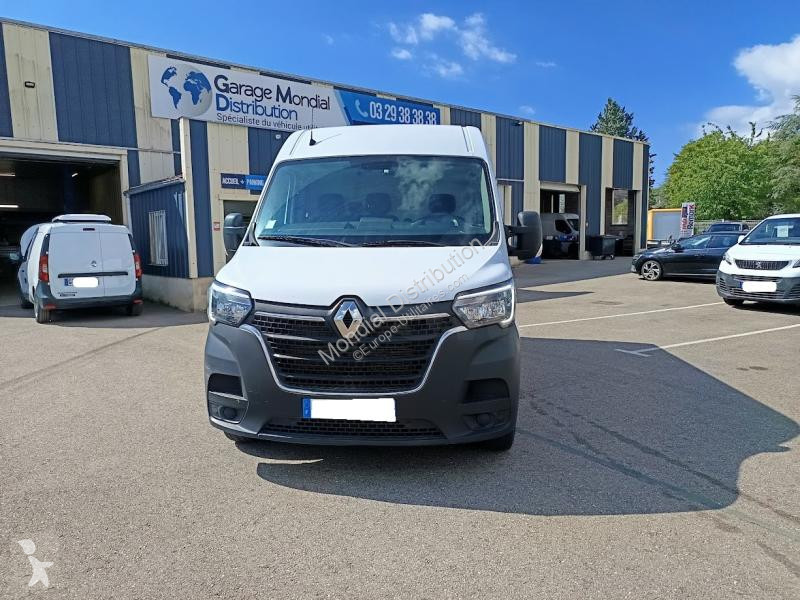 Véhicule utilitaire Renault F3500 L2H2 DCI 135...