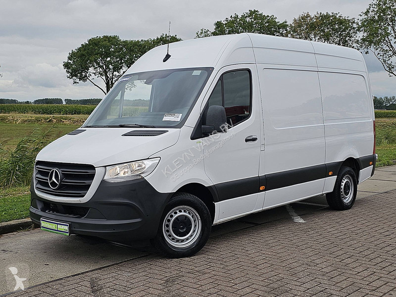 Mercedes 317 L2H2 Automaat Mbux van