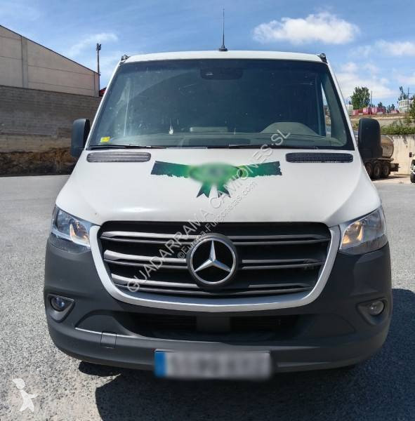 Mercedes  van