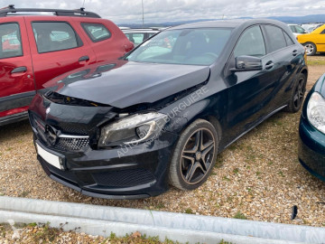 Coche descapotable Mercedes