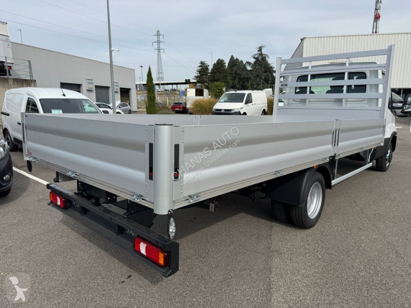 Véhicule utilitaire Iveco 35C18 A8 180CV 3L 5M