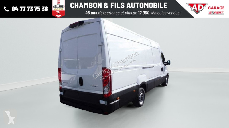 عربة نفعية Iveco 35S18 3.0 V16 HI-MATIC H2 180CV