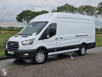 Fourgon utilitaire Ford
