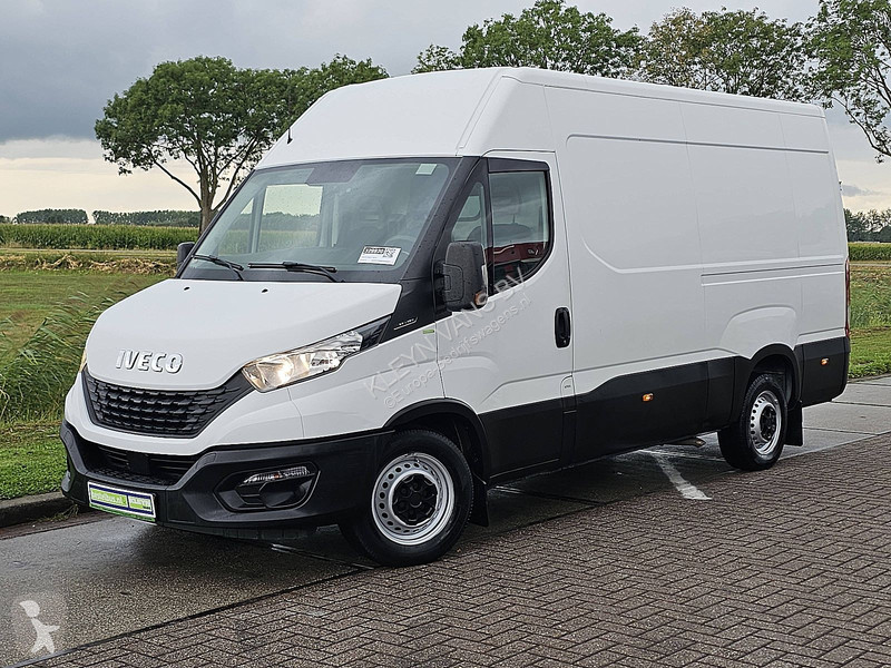 Furgoneta Iveco 35 S