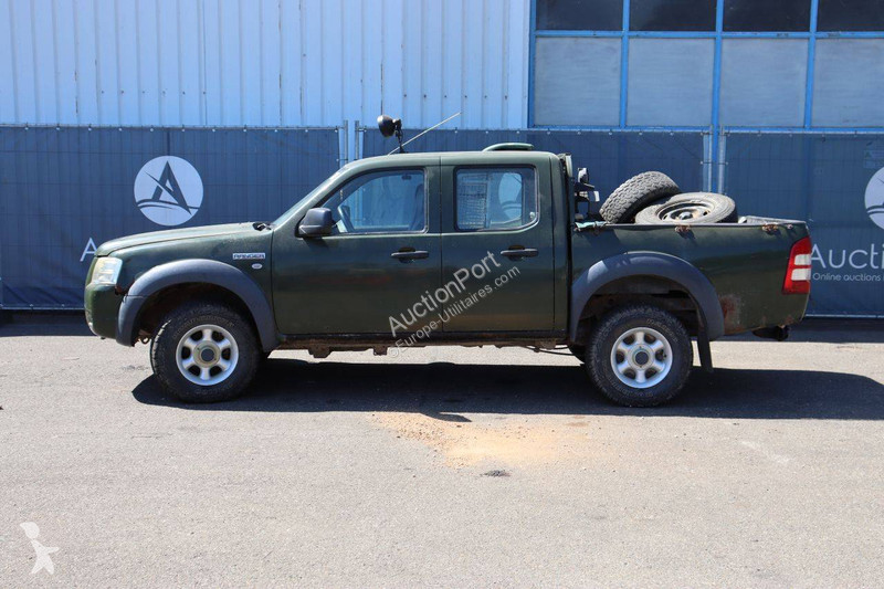 Véhicule utilitaire Ford