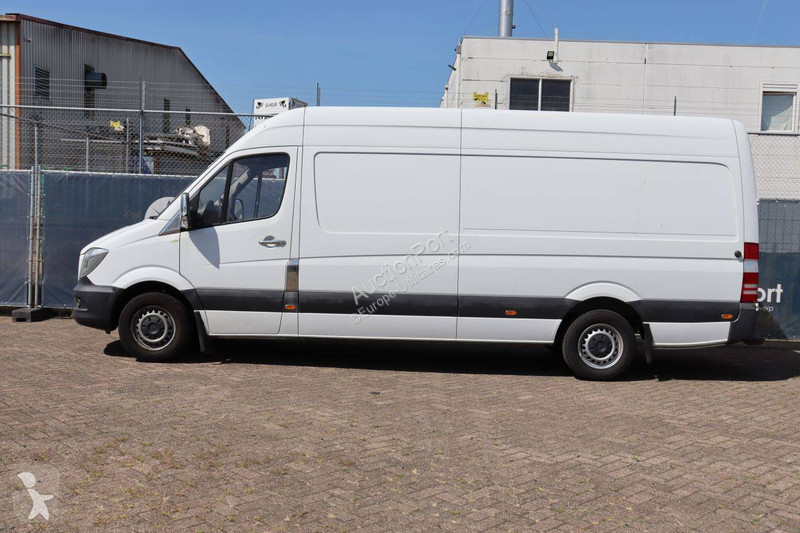 Véhicule utilitaire Mercedes