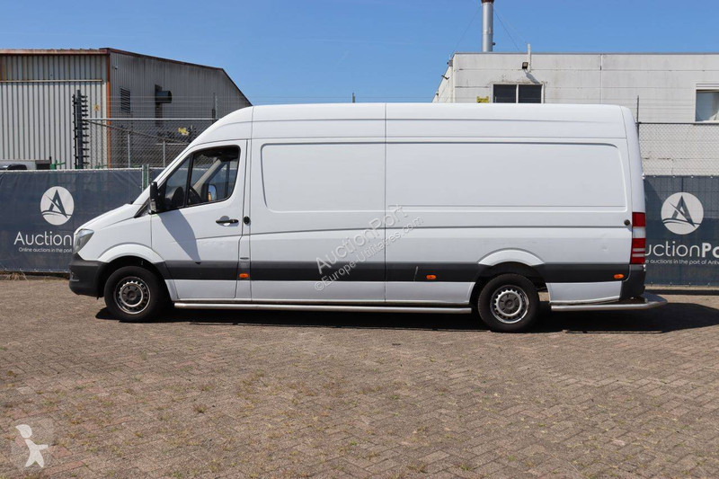 Véhicule utilitaire Mercedes 310 CDI
