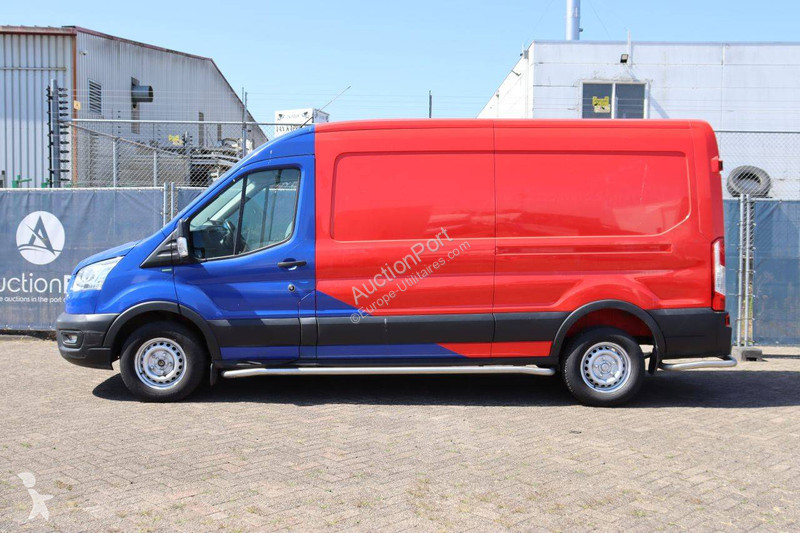 Véhicule utilitaire Ford