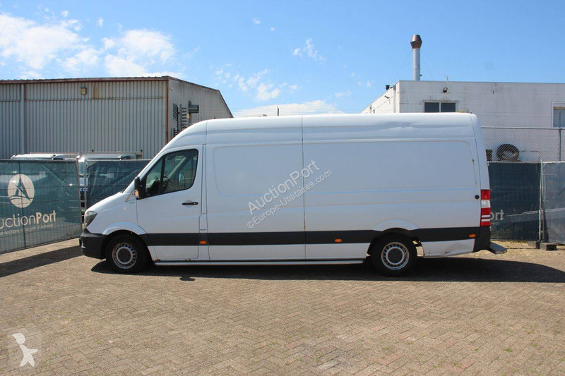 Véhicule utilitaire Mercedes