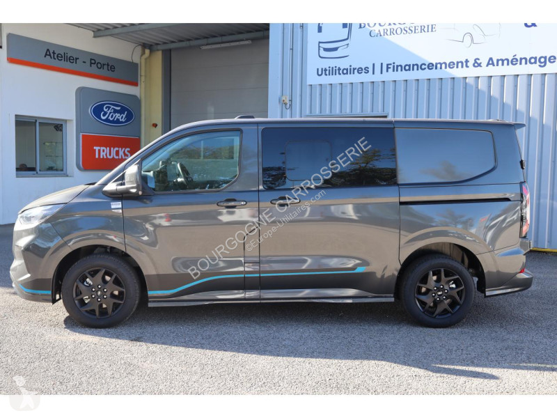 Véhicule utilitaire Ford