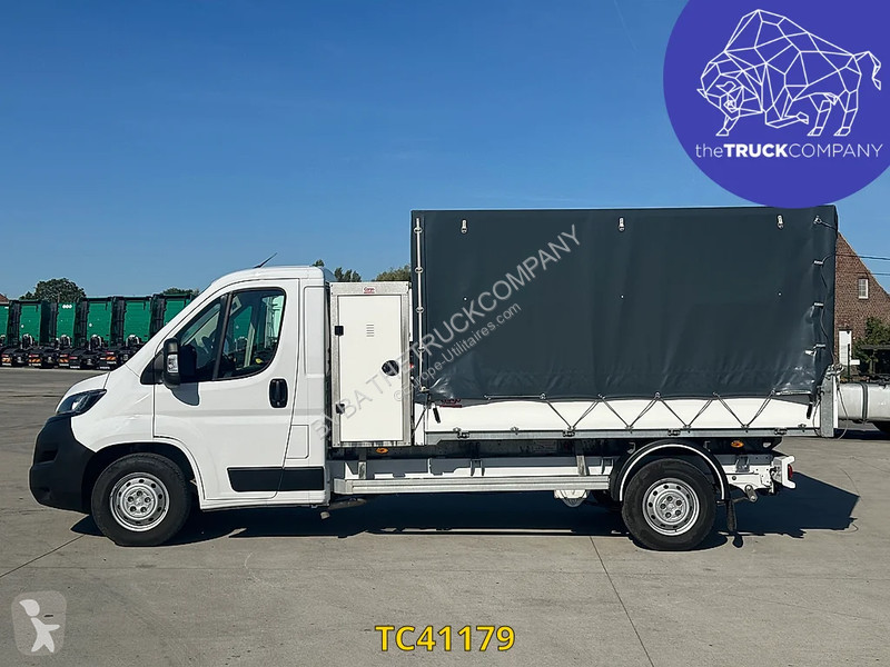 Véhicule utilitaire Peugeot 2.2 HDI