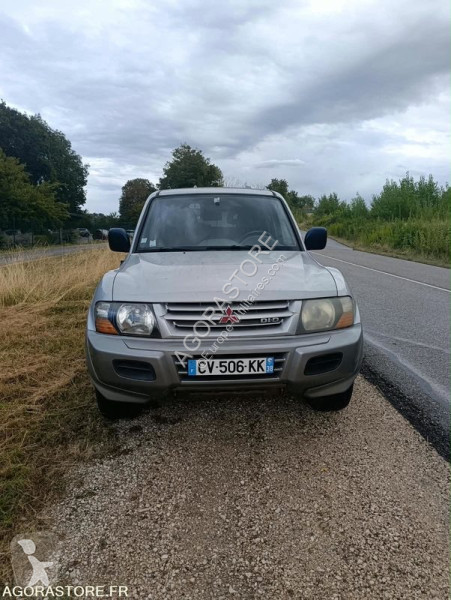 Véhicule utilitaire Mitsubishi PAJERO
