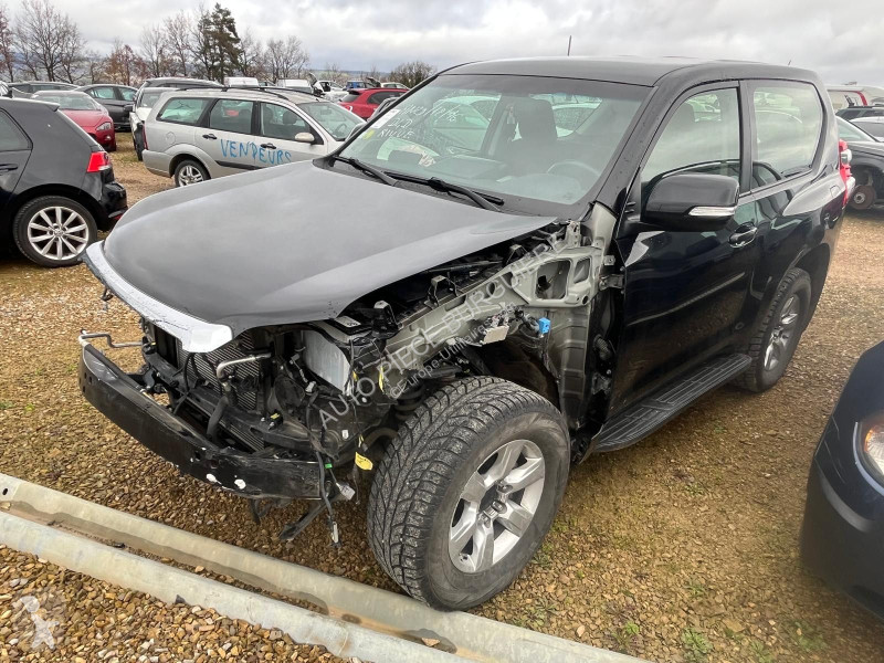 Véhicule utilitaire Toyota 2.8 D-4D 177 Life /...