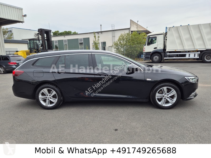 Véhicule utilitaire Opel B Sports Tourer 2.0...