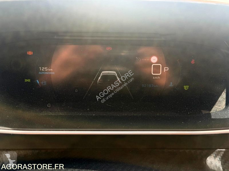 Véhicule utilitaire Peugeot 208
