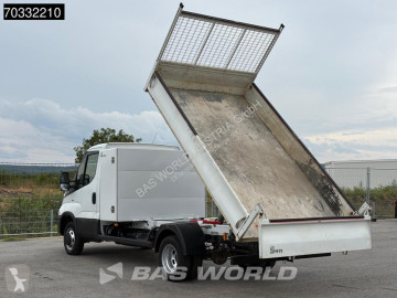 Utilitaire benne Iveco