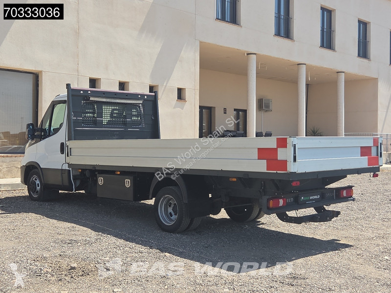 Véhicule utilitaire Iveco 35C18 3.0L Automático...