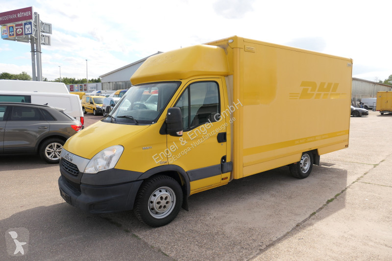 Véhicule utilitaire Iveco Daily 35 S11 C30C...