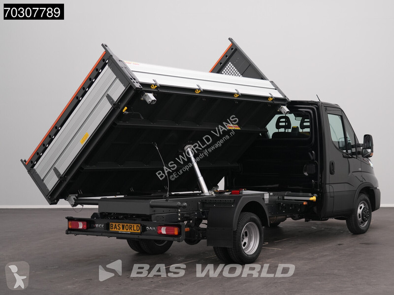 Véhicule utilitaire Iveco 35C18 3.0L...