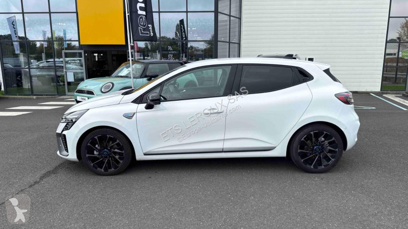 Véhicule utilitaire Renault CLIO V