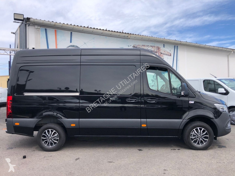 Véhicule utilitaire Mercedes SPRINTER FG 319...