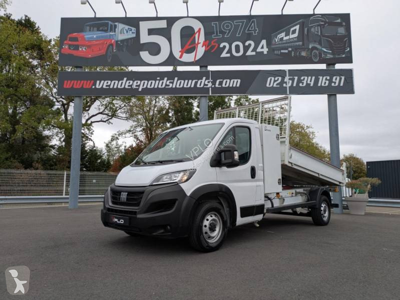Лекотоварен автомобил Fiat 2.2L 140 CV