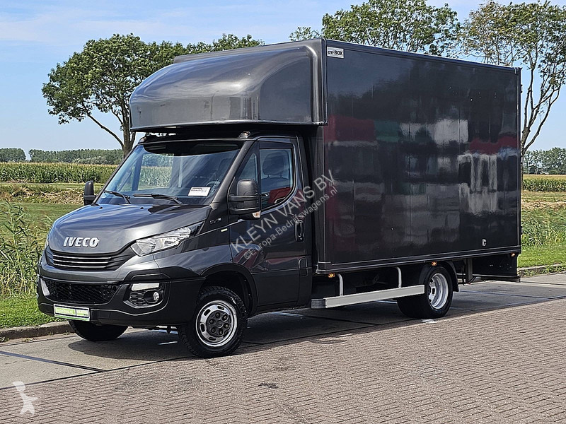 Véhicule utilitaire Iveco 50C18 Bakwagen 3.0L...