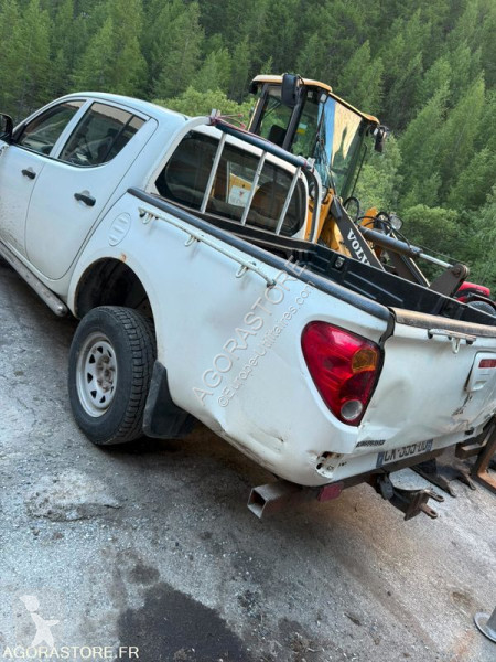 Véhicule utilitaire Mitsubishi