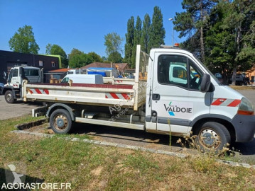 Utilitaire benne standard
