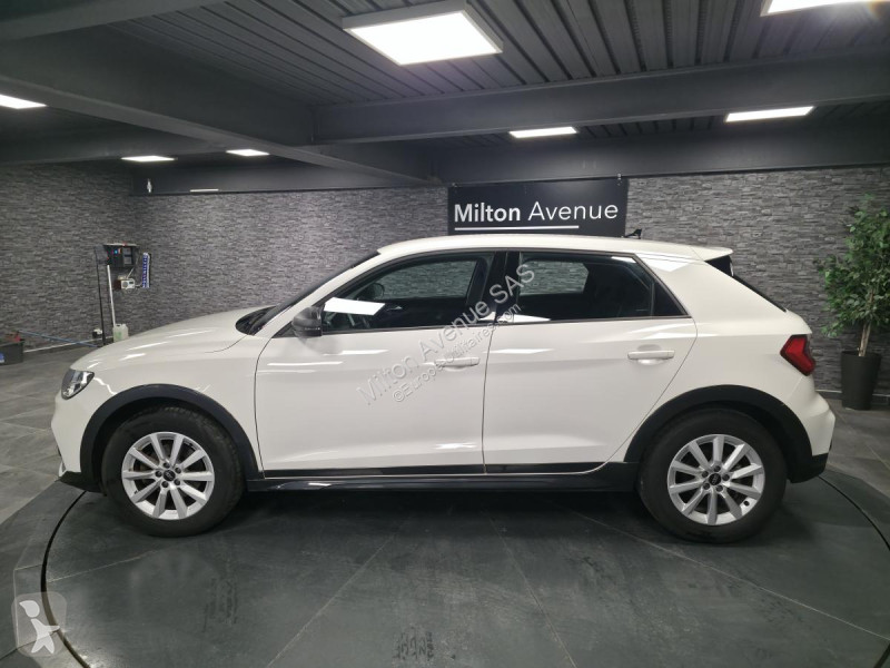 Véhicule utilitaire Audi Allstreet 1.0 30 TFSI...