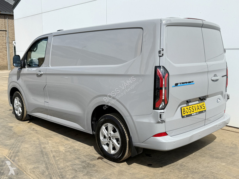 Véhicule utilitaire Ford 65 kWh 218PK...
