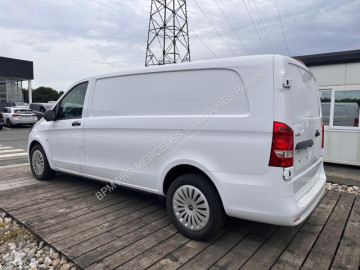 Fourgon Mercedes