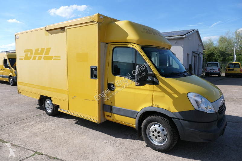 Véhicule utilitaire Iveco Daily 35 S11 C30C...