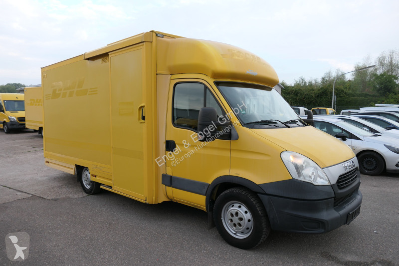 Véhicule utilitaire Iveco Daily 35 S11 C30C...