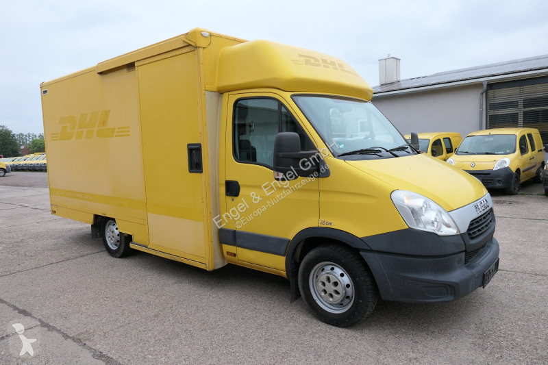 Véhicule utilitaire Iveco Daily 35 S11 C30C...