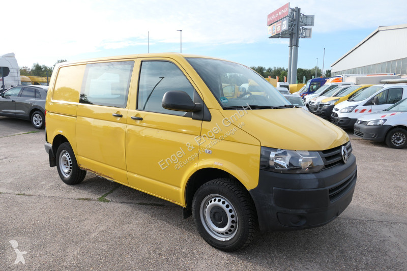 Véhicule utilitaire Volkswagen T5 Transporter...