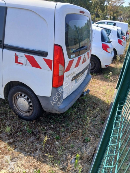 Véhicule utilitaire Peugeot PARTNER