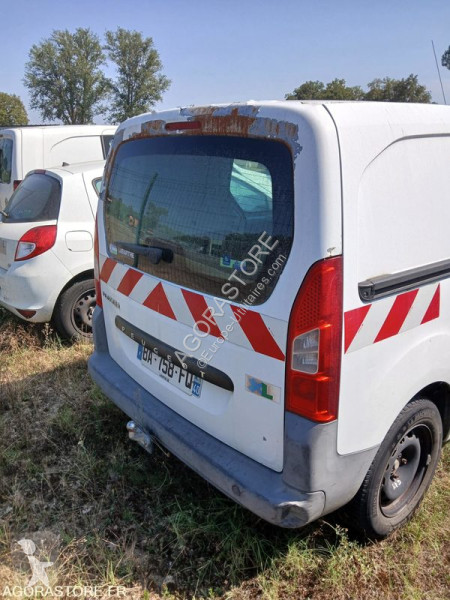 Véhicule utilitaire Peugeot PARTNER