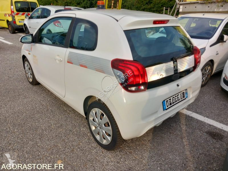 Véhicule utilitaire Peugeot 108