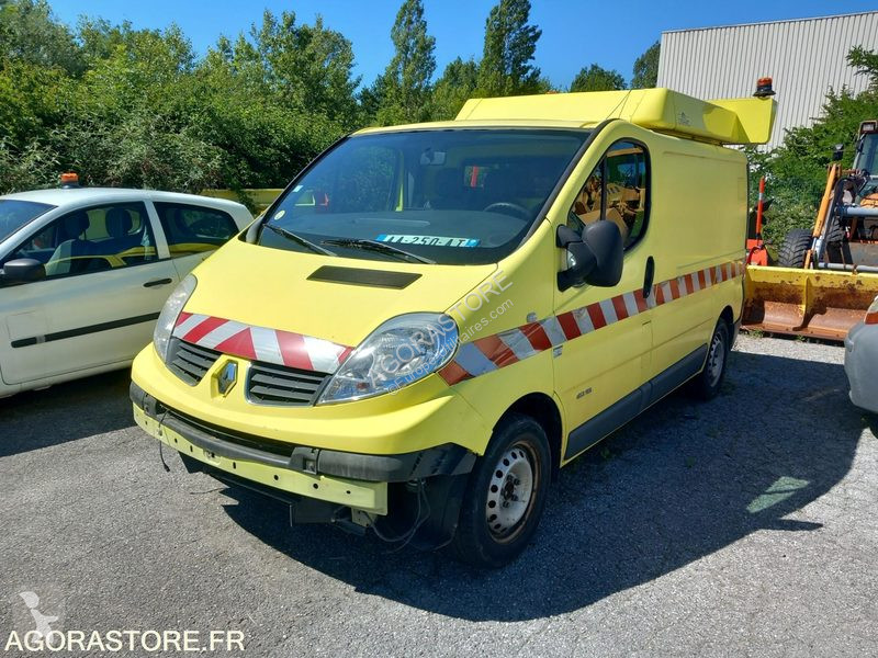Véhicule utilitaire Renault TRAFIC