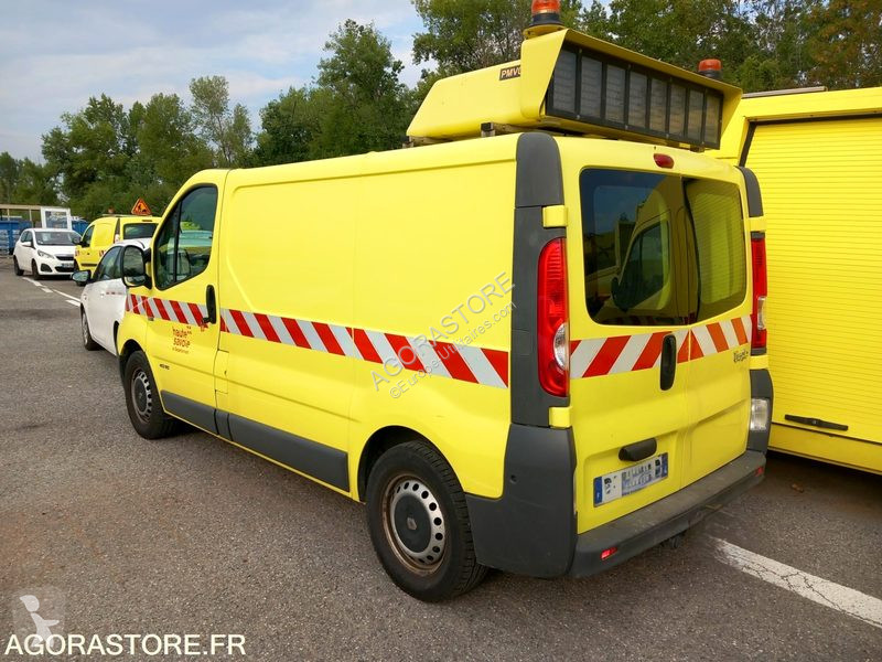 Véhicule utilitaire Renault TRAFIC