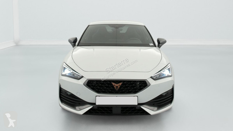 Véhicule utilitaire Cupra  LEON